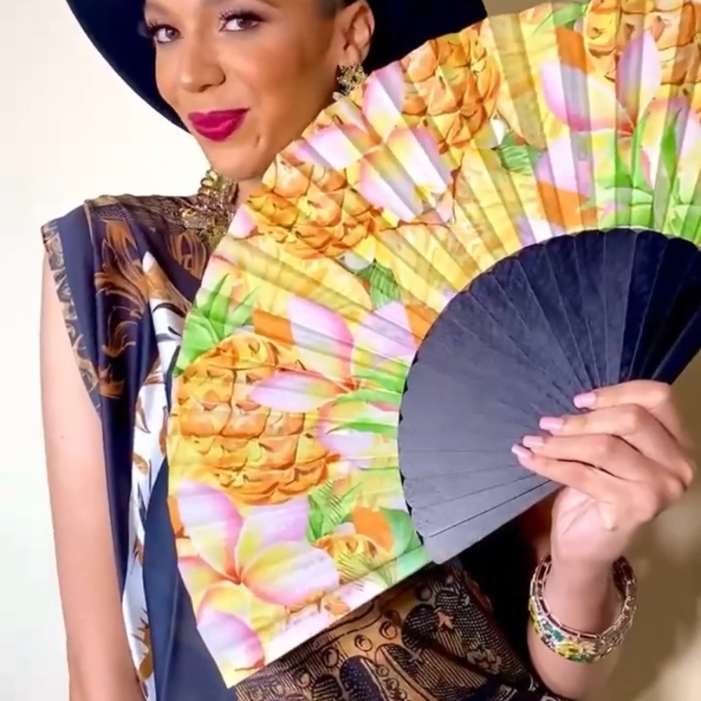 Sassy Jones “Colada” Glam fan
